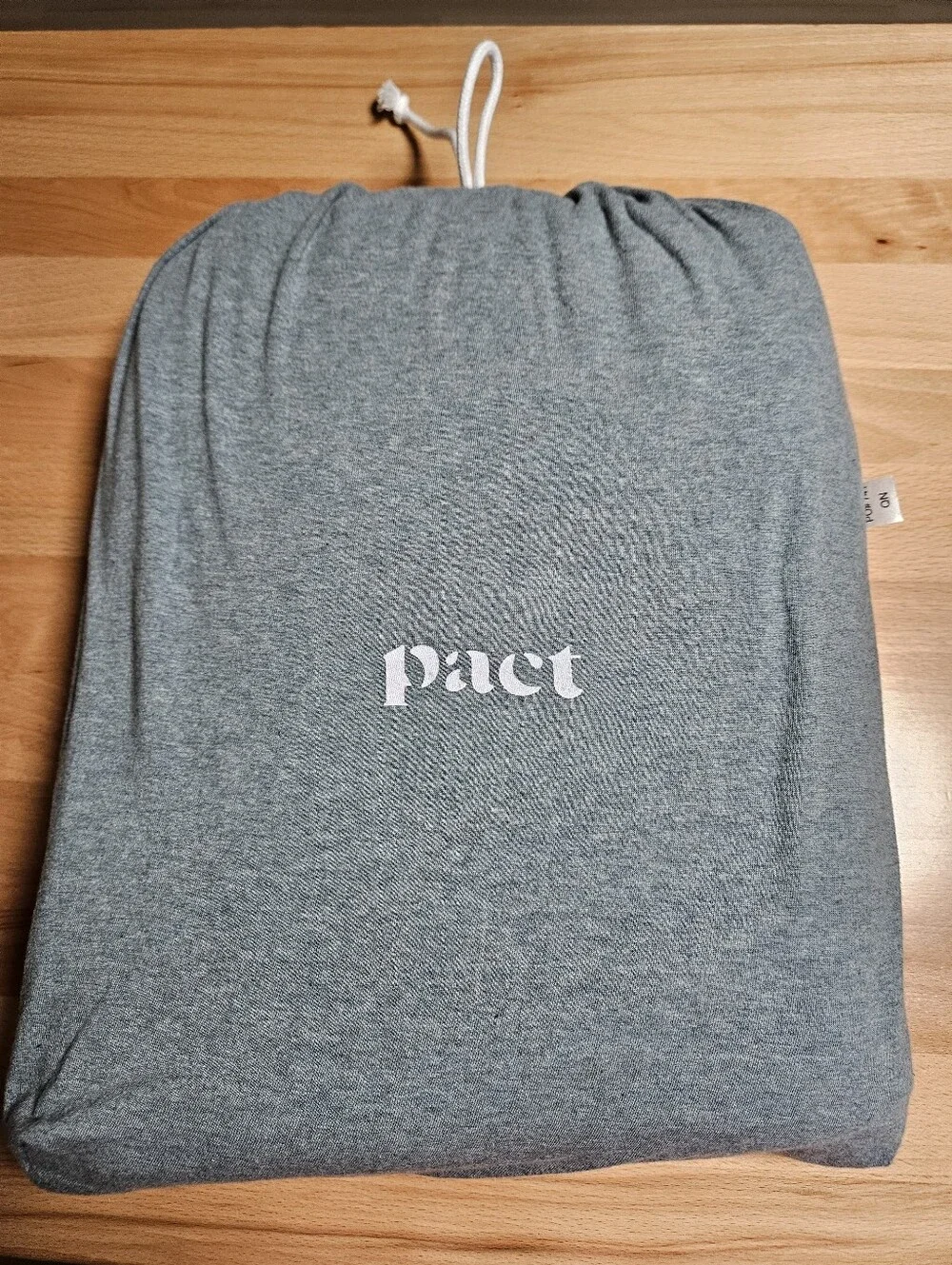 Pact Organic Cotton Queen Fitted Sheet NWOT Smoke Heather